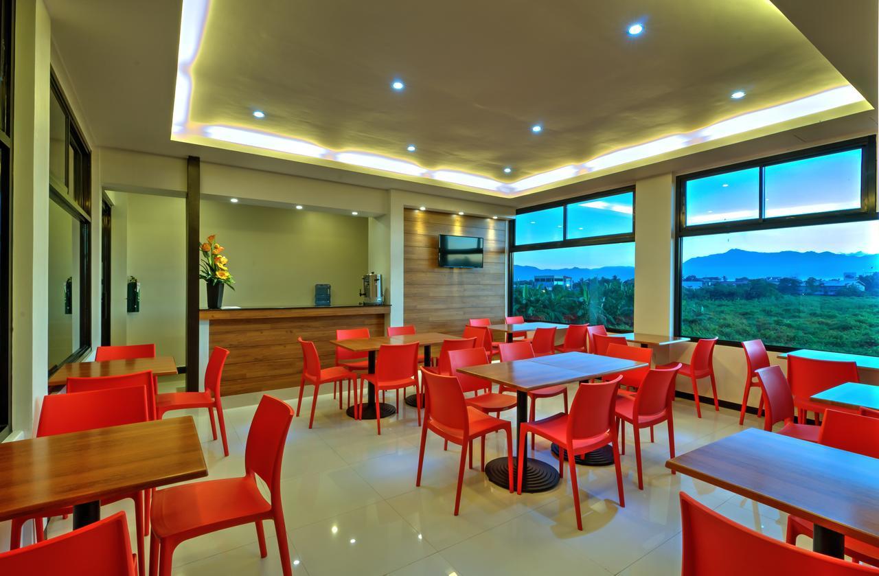 Amaris Suites Butuan City Eksteriør bilde