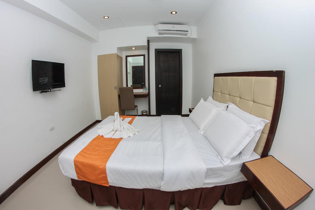 Amaris Suites Butuan City Eksteriør bilde