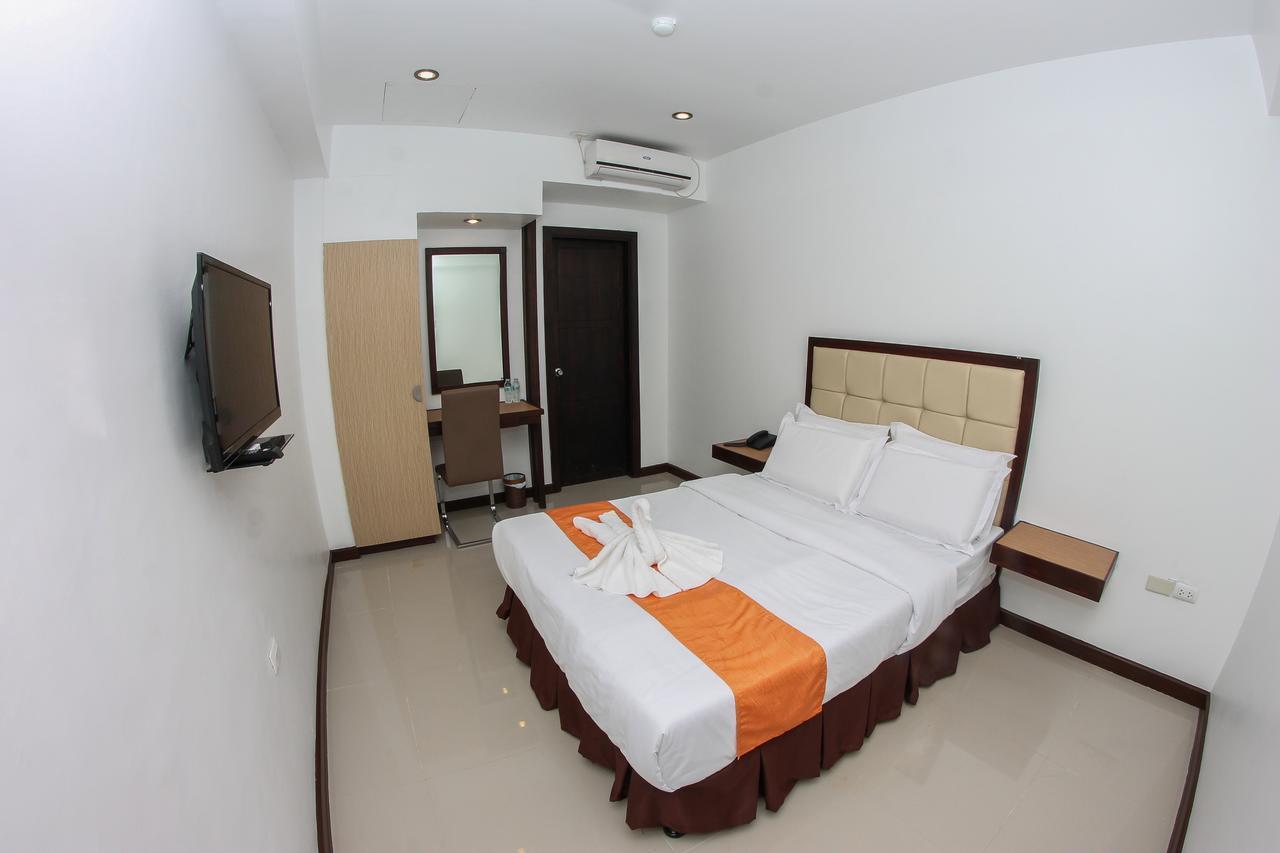 Amaris Suites Butuan City Eksteriør bilde