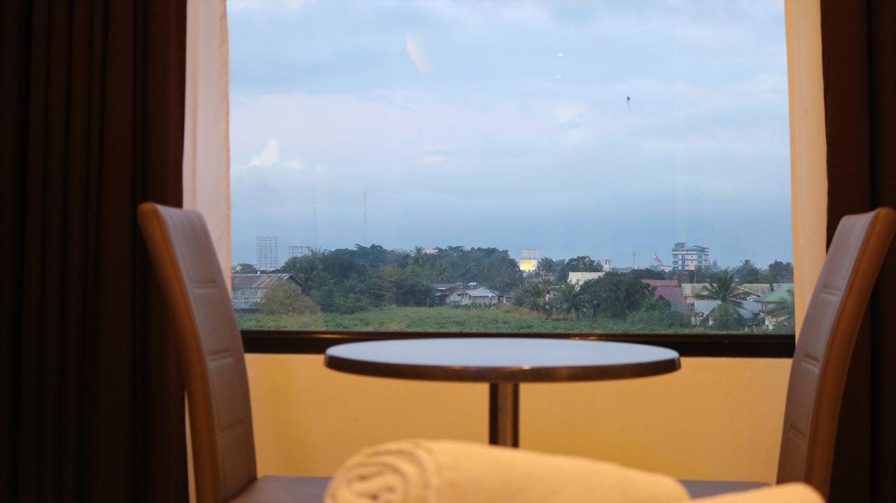 Amaris Suites Butuan City Eksteriør bilde
