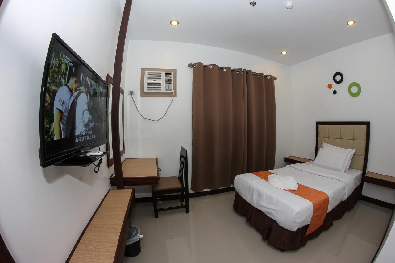 Amaris Suites Butuan City Eksteriør bilde
