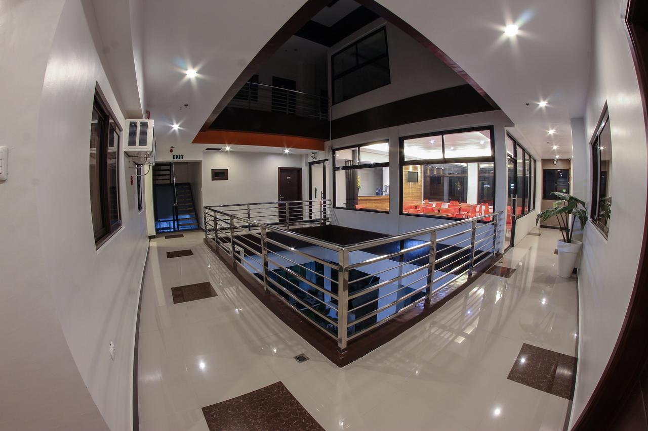 Amaris Suites Butuan City Eksteriør bilde